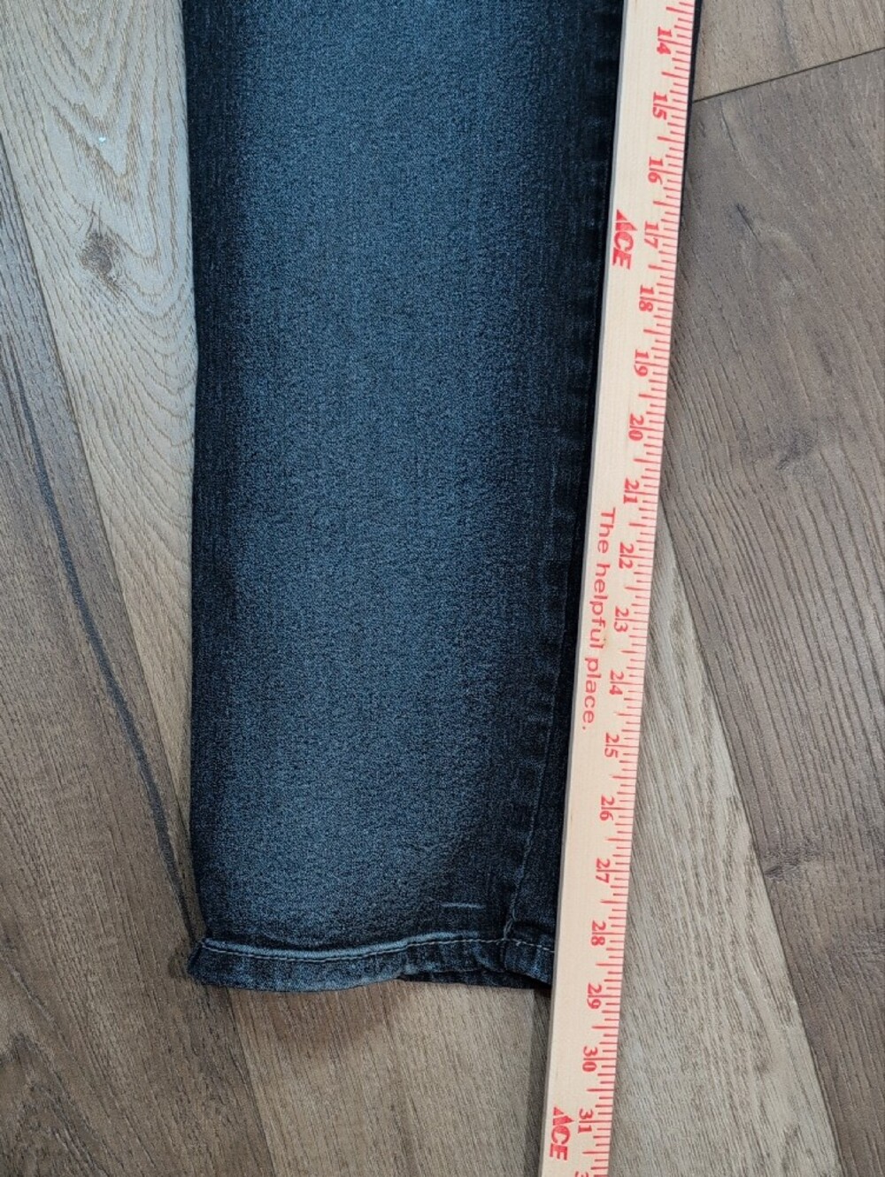 Slim Fit  Jeggings with Studded Pocket Detail - Picture 2 of 10
